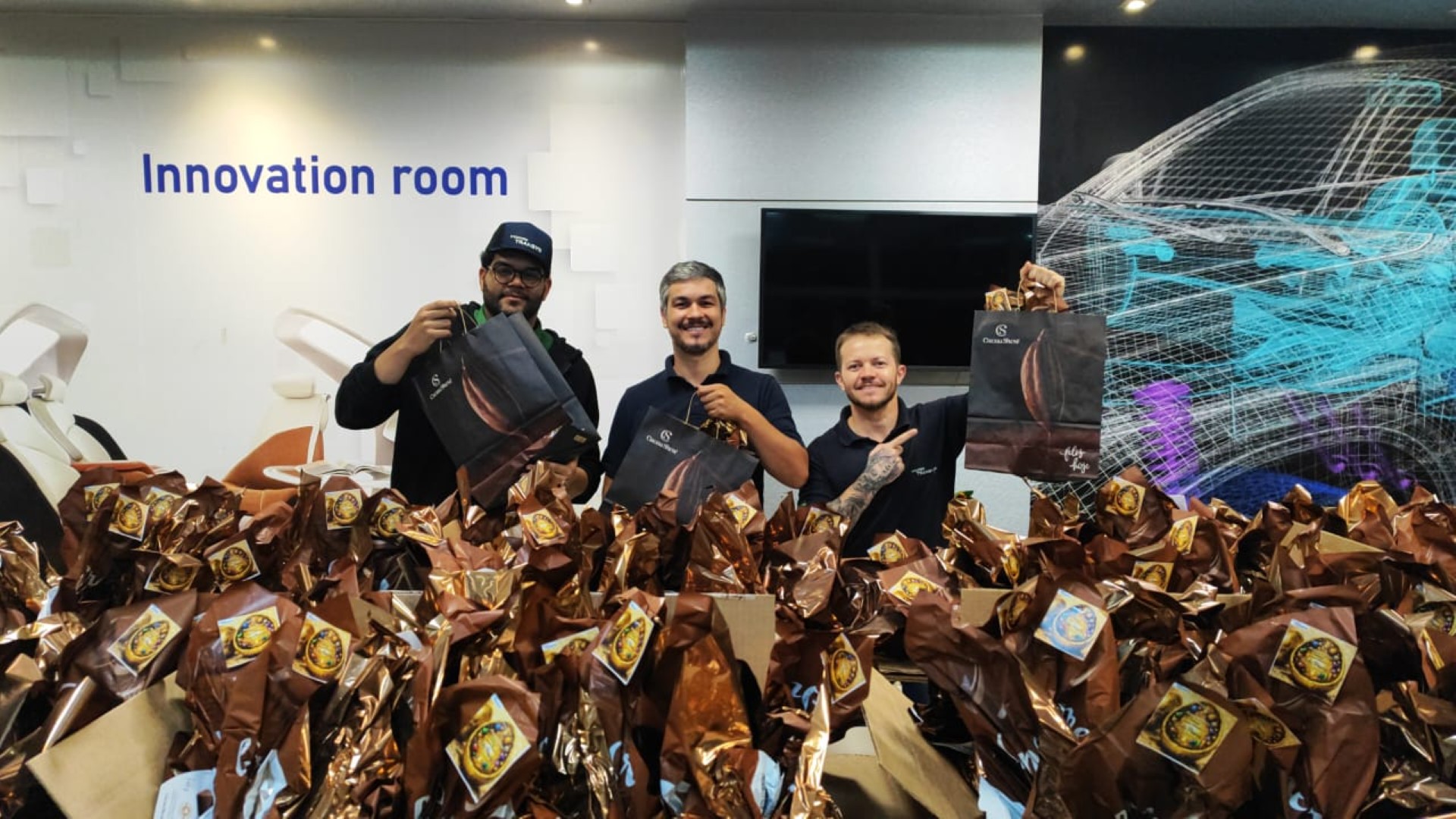 Transys Brazil gives gifts to employees this Easter